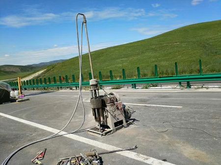 宽甸公路地基基础注浆加固